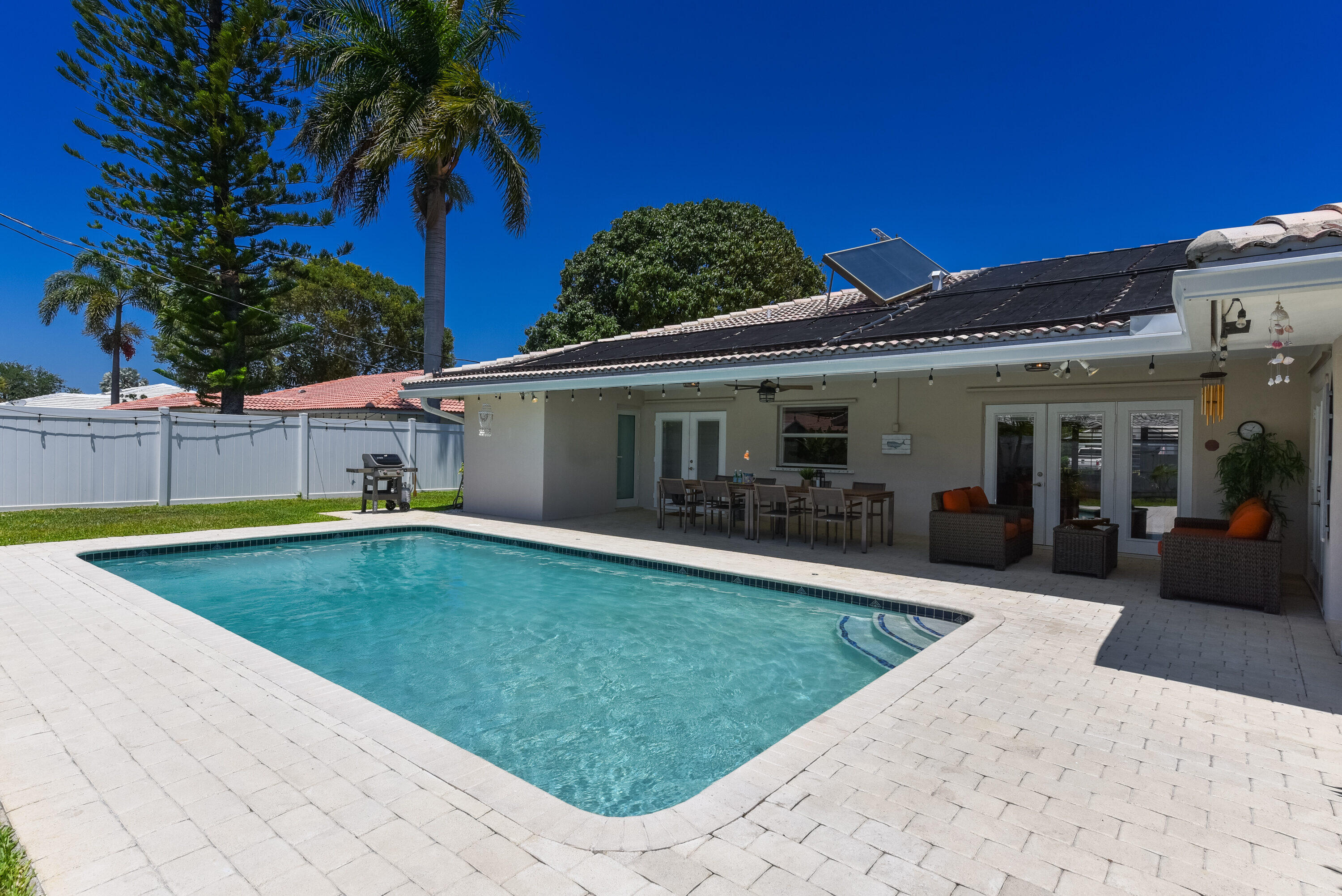 1399 Southwest 12th Avenue Boca Raton, FL 33486 - Photo 8 of 35 Pool / Back Yard
