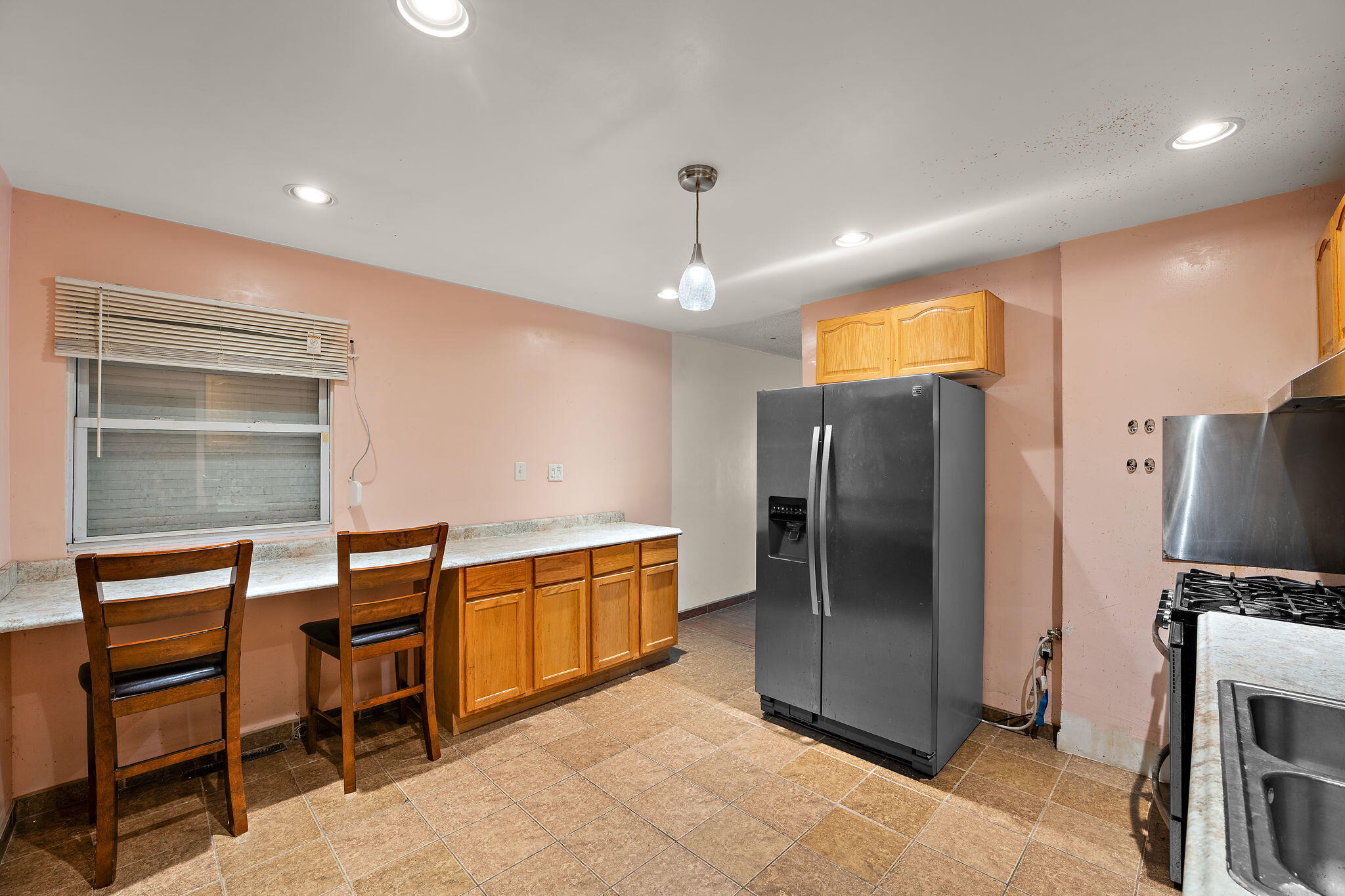 1021 Hamilton Place Gary, IN 46403 - Photo 6 of 22 2048x1365