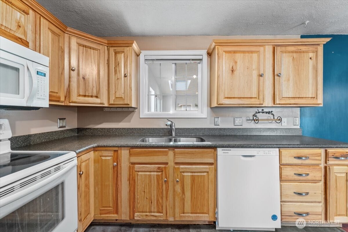 902 Ivy Avenue Cashmere, WA 98815 - Photo 14 of 32