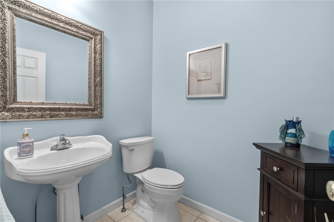 25 Red Hawk Drive Cranston, RI 02921 - Photo 18 of 44