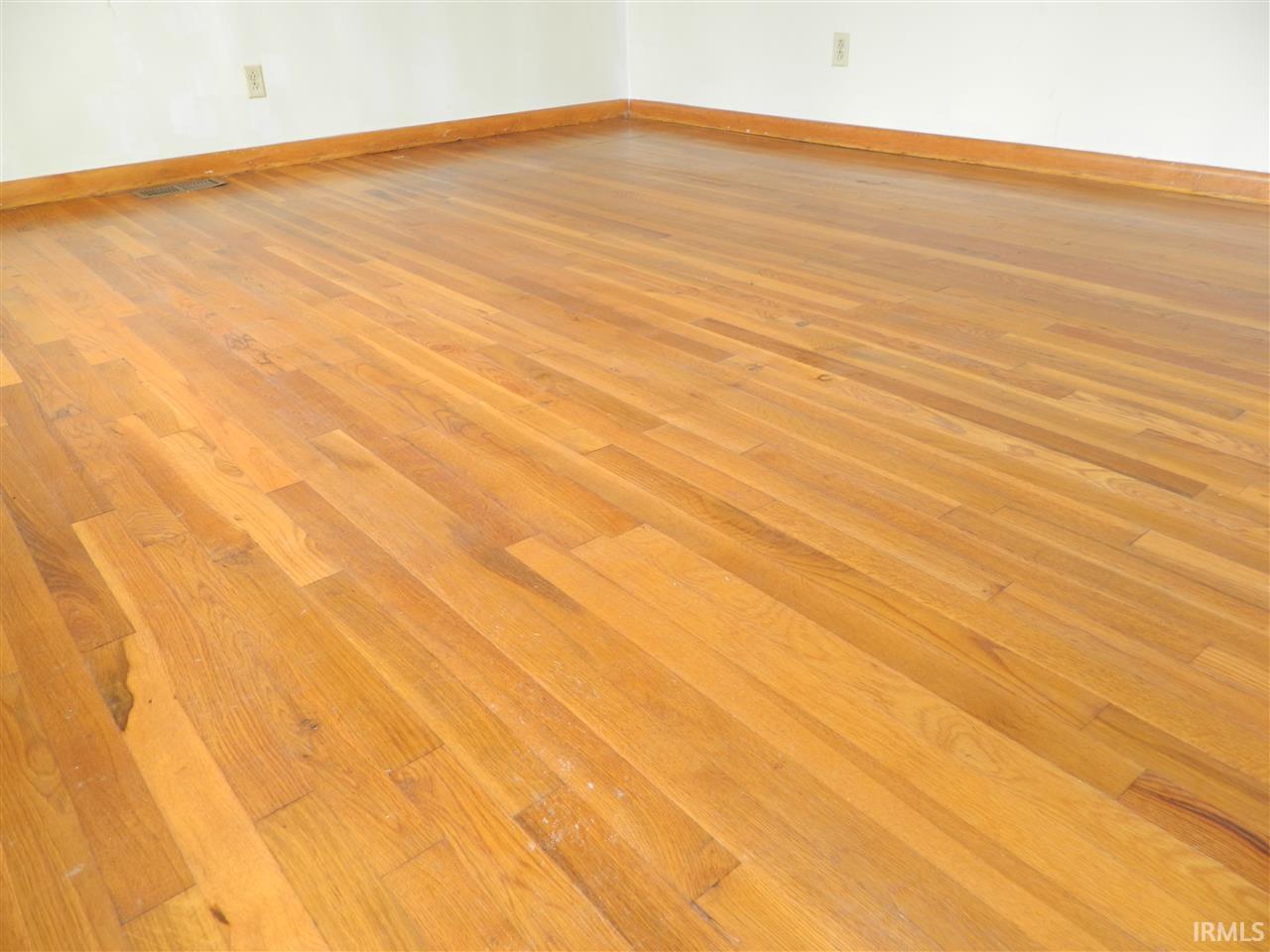1119 Breckenridge Road Bedford, IN 47421 - Photo 3 of 22 Gallery Image 3