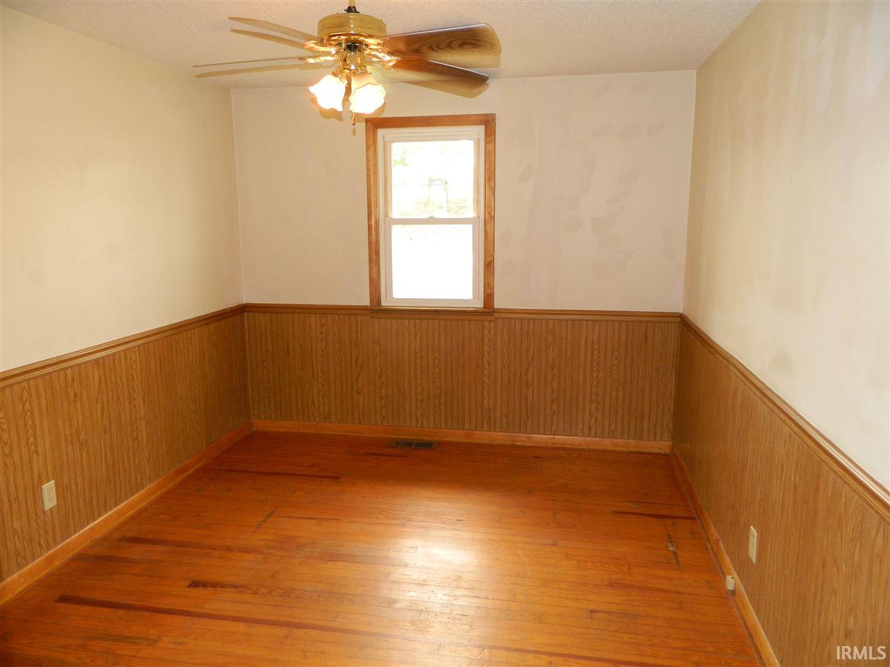 1119 Breckenridge Road Bedford, IN 47421 - Photo 4 of 22 Gallery Image 4