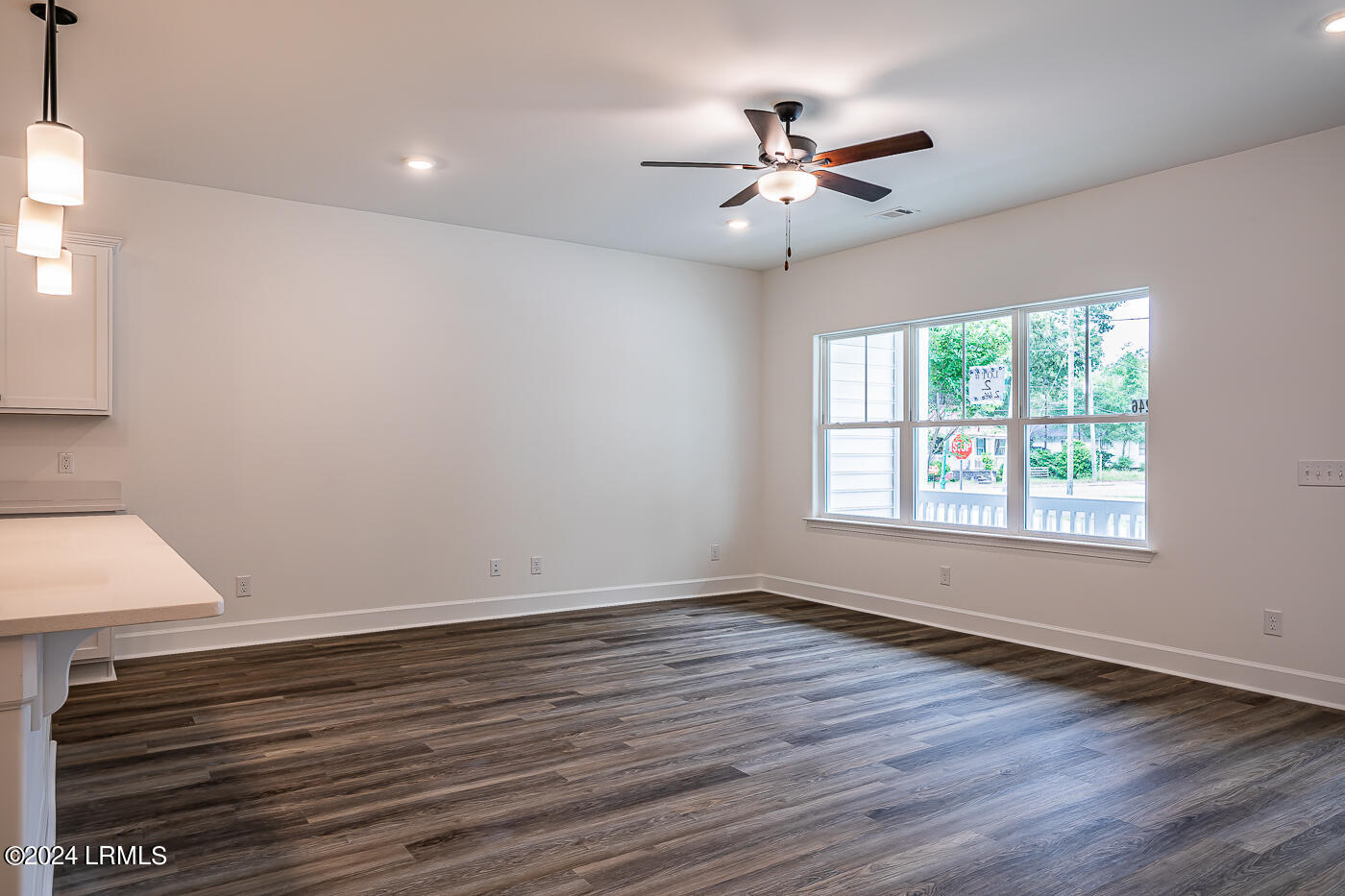 246 Weathersbee Street Ridgeland, SC 29936 - Photo 6 of 43 6 Great room