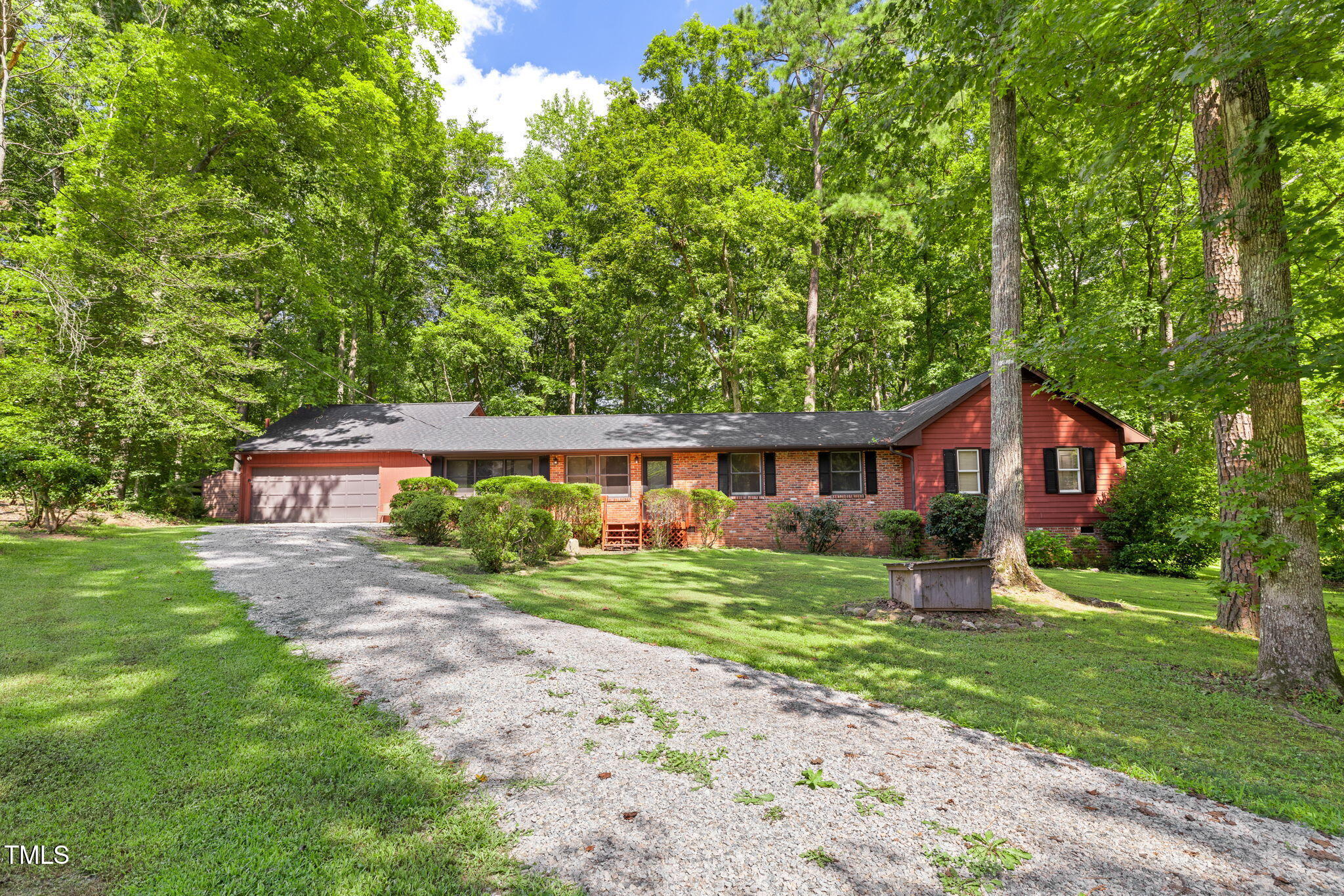 48-web-or-mls-124-Driftwood-Ct-48