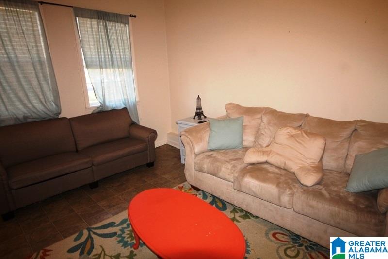 2129 Finley Street Southwest Jacksonville, AL 36265 - Photo 4 of 27