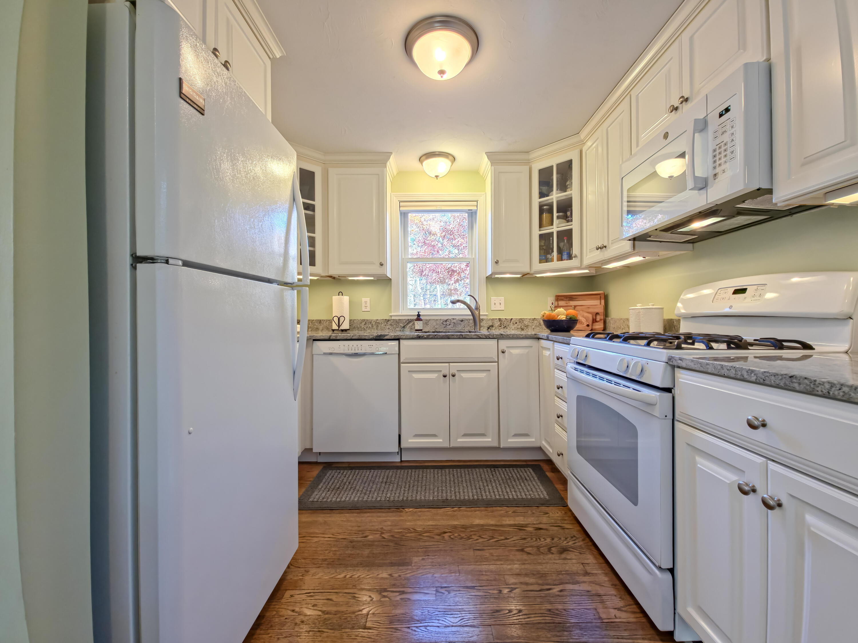 113 Blacksmith Shop Road Falmouth, MA 02540 - Photo 13 of 49 Kitchen