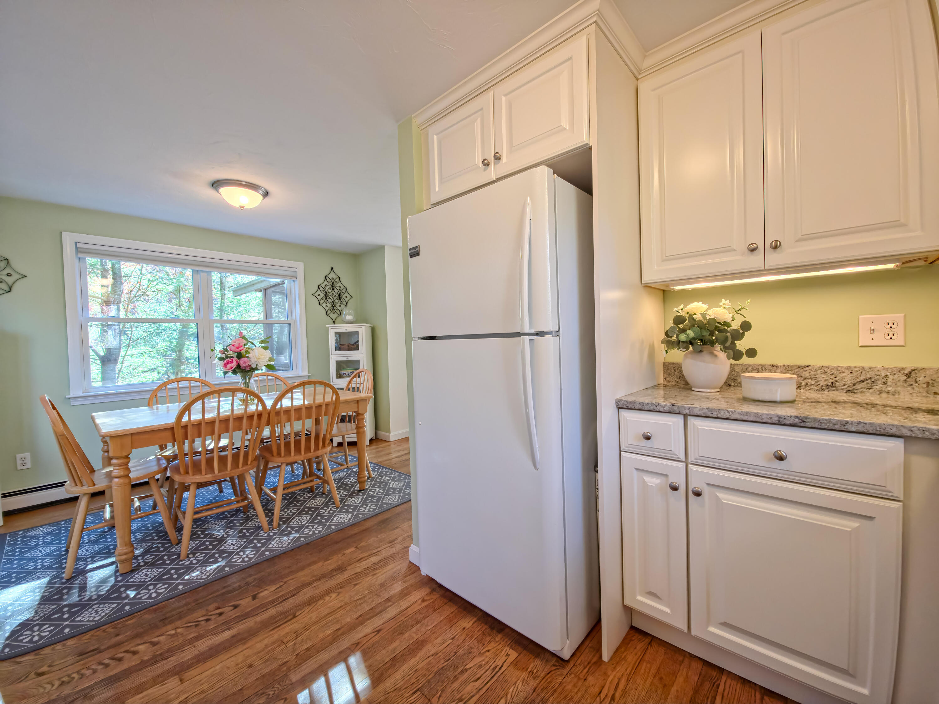 113 Blacksmith Shop Road Falmouth, MA 02540 - Photo 14 of 49 Kitchen