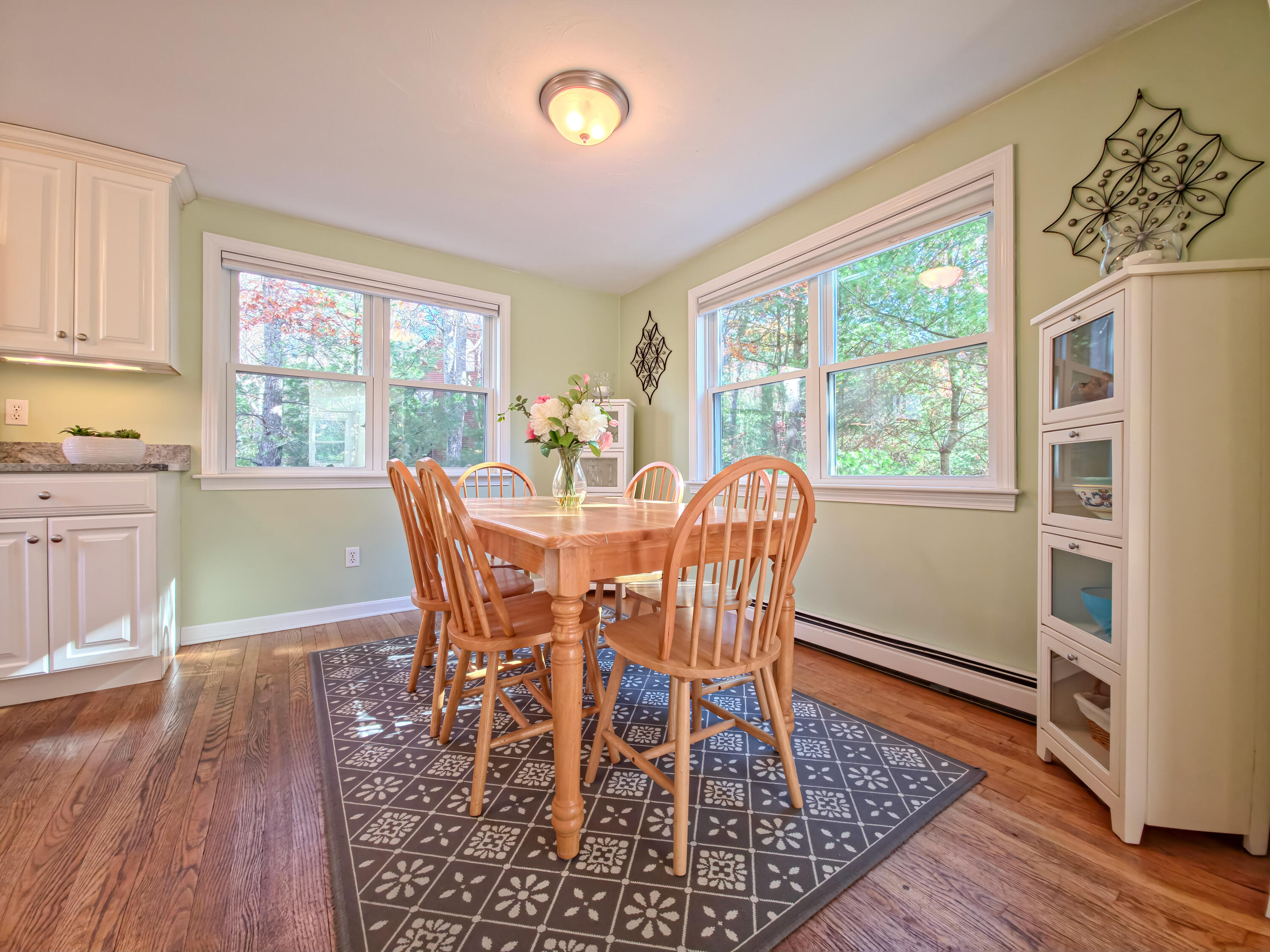 113 Blacksmith Shop Road Falmouth, MA 02540 - Photo 10 of 49 Dining Area