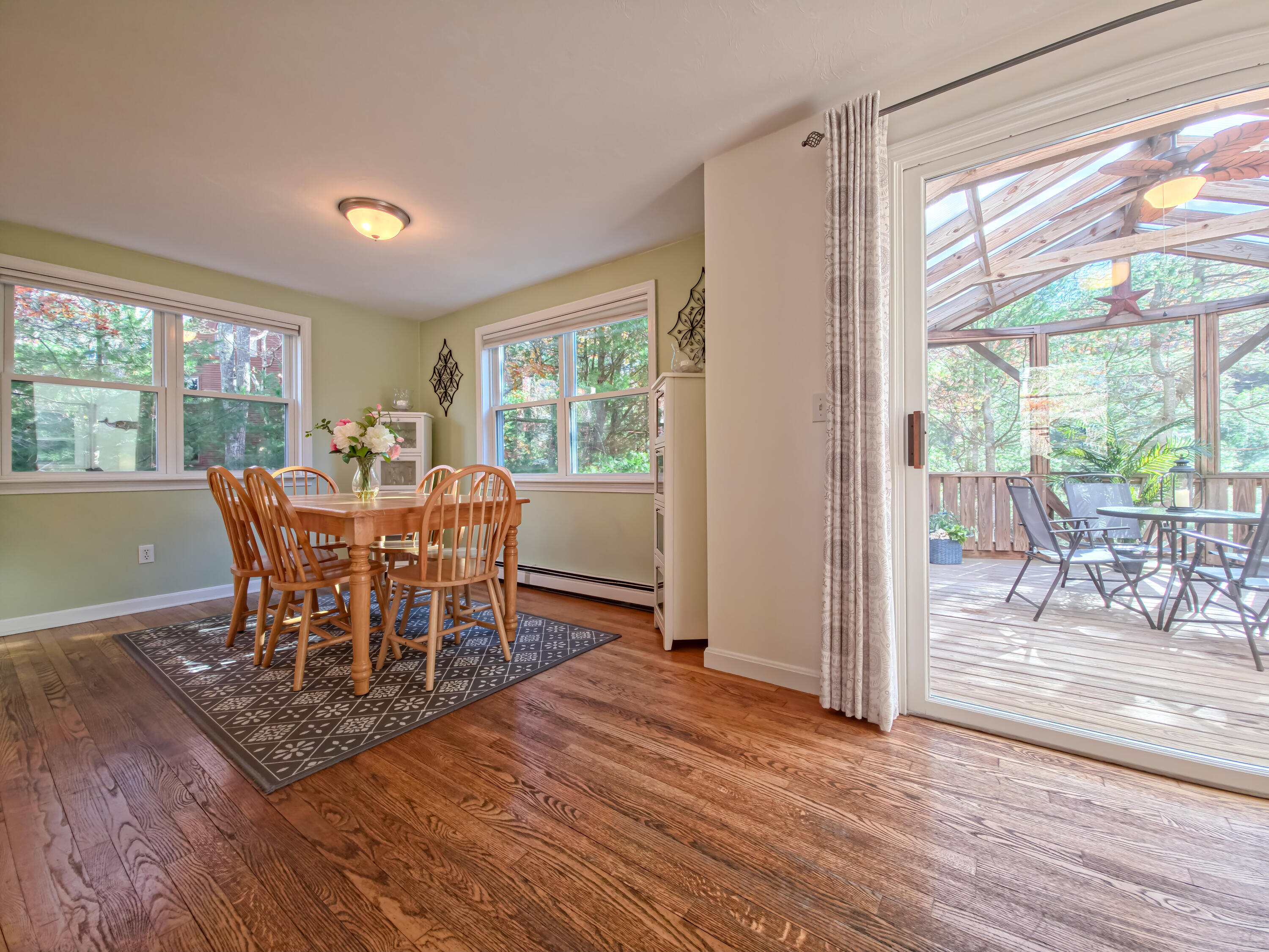 113 Blacksmith Shop Road Falmouth, MA 02540 - Photo 10 of 51 Dining Area