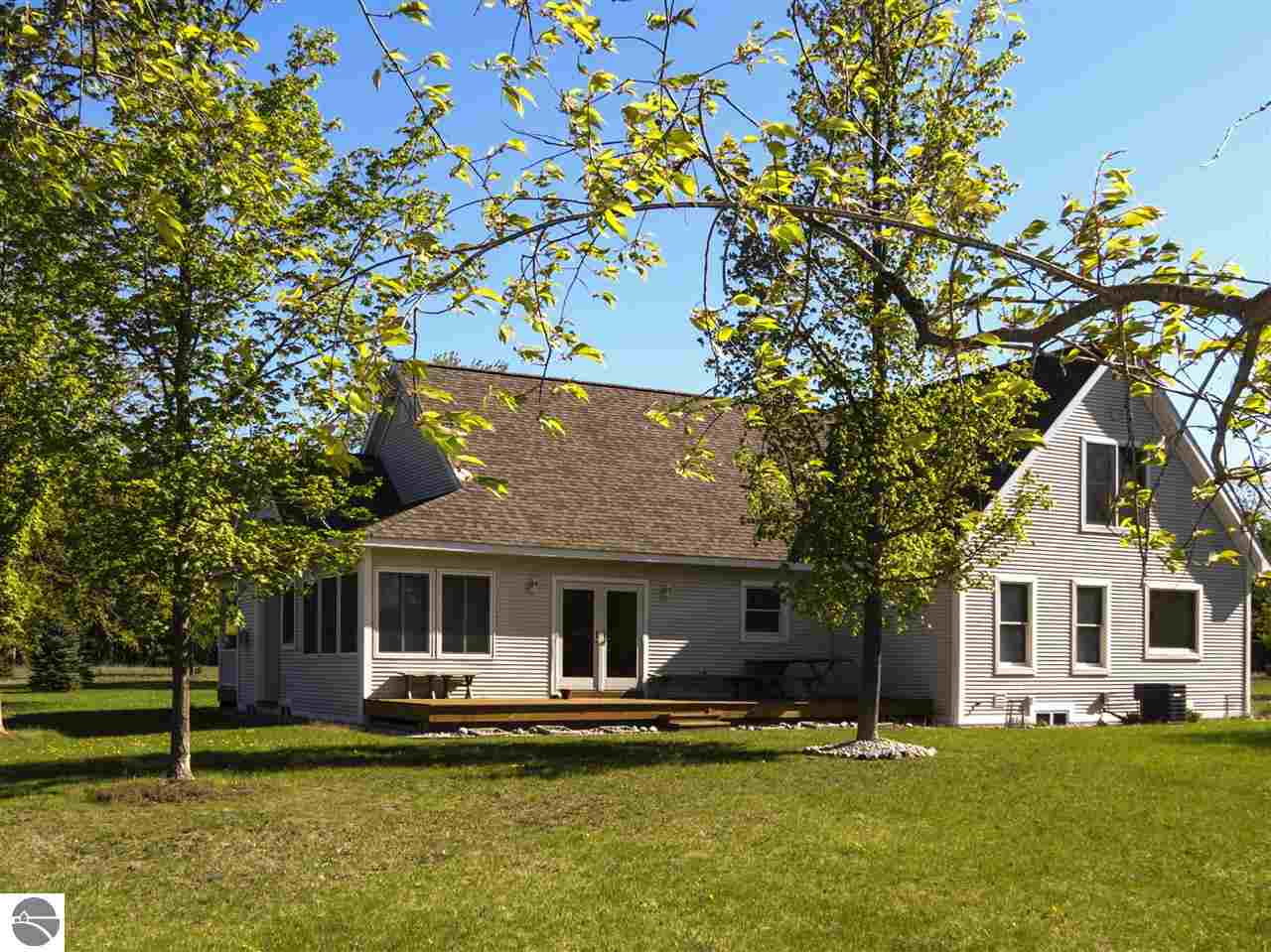 16237 Vondra Road Thompsonville, MI 49683 - Photo 19 of 28 1742975-18.JPG