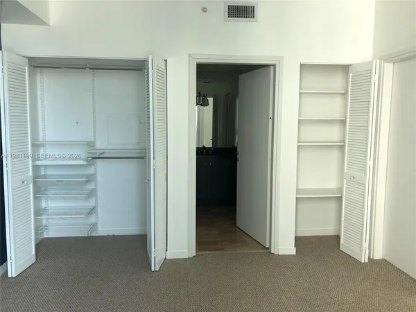 $2,675 | 300 South Biscayne Boulevard, Unit 2703, Miami, FL 33131