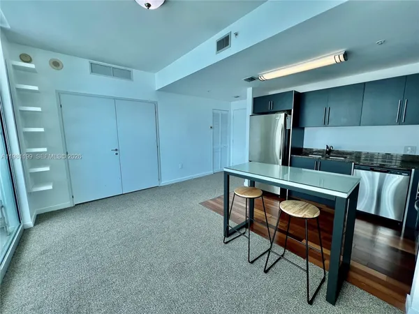 $2,675 | 300 South Biscayne Boulevard, Unit 2703, Miami, FL 33131