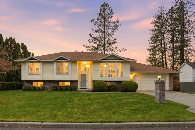 $485,000 | 6929 North Greenwood Boulevard, Spokane, WA 99208