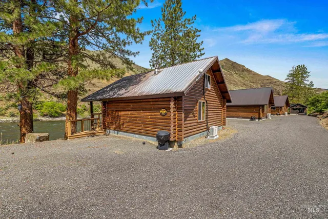 $2,675,000 | 13709 Highway 95, White Bird, ID 83554