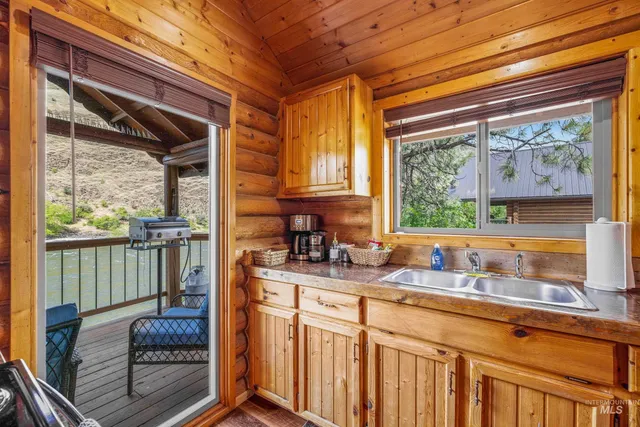 $2,675,000 | 13709 Highway 95, White Bird, ID 83554