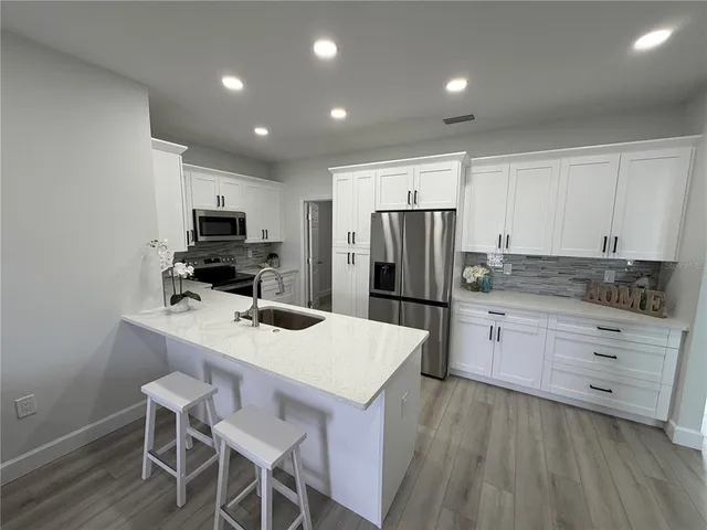 $3,300 | 13117 4th Street East, Madeira Beach, FL 33708