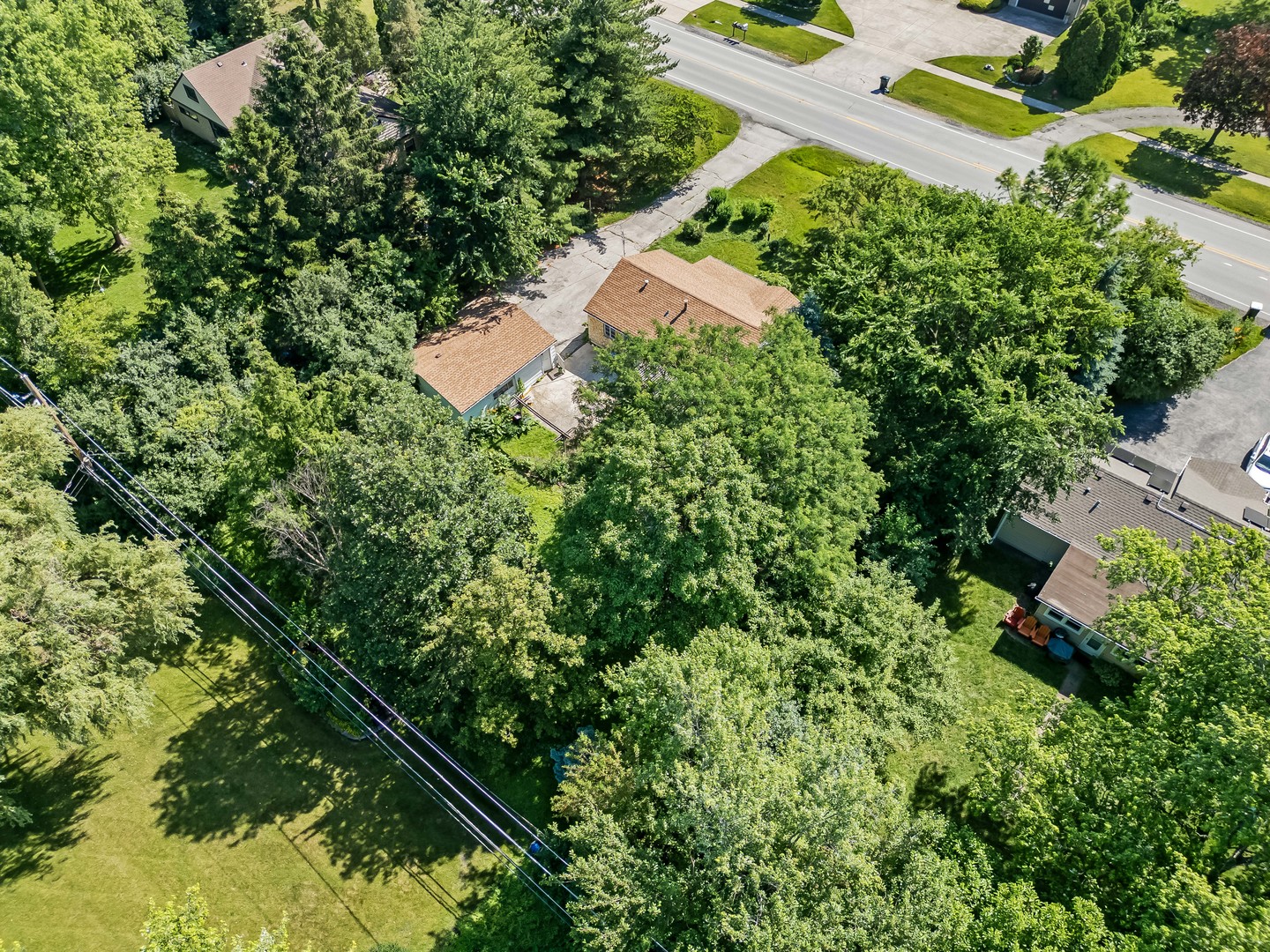 5736 Willow Springs Road La Grange Highlands, IL 60525 - Photo 11 of 14 an aerial view of a house with a yard