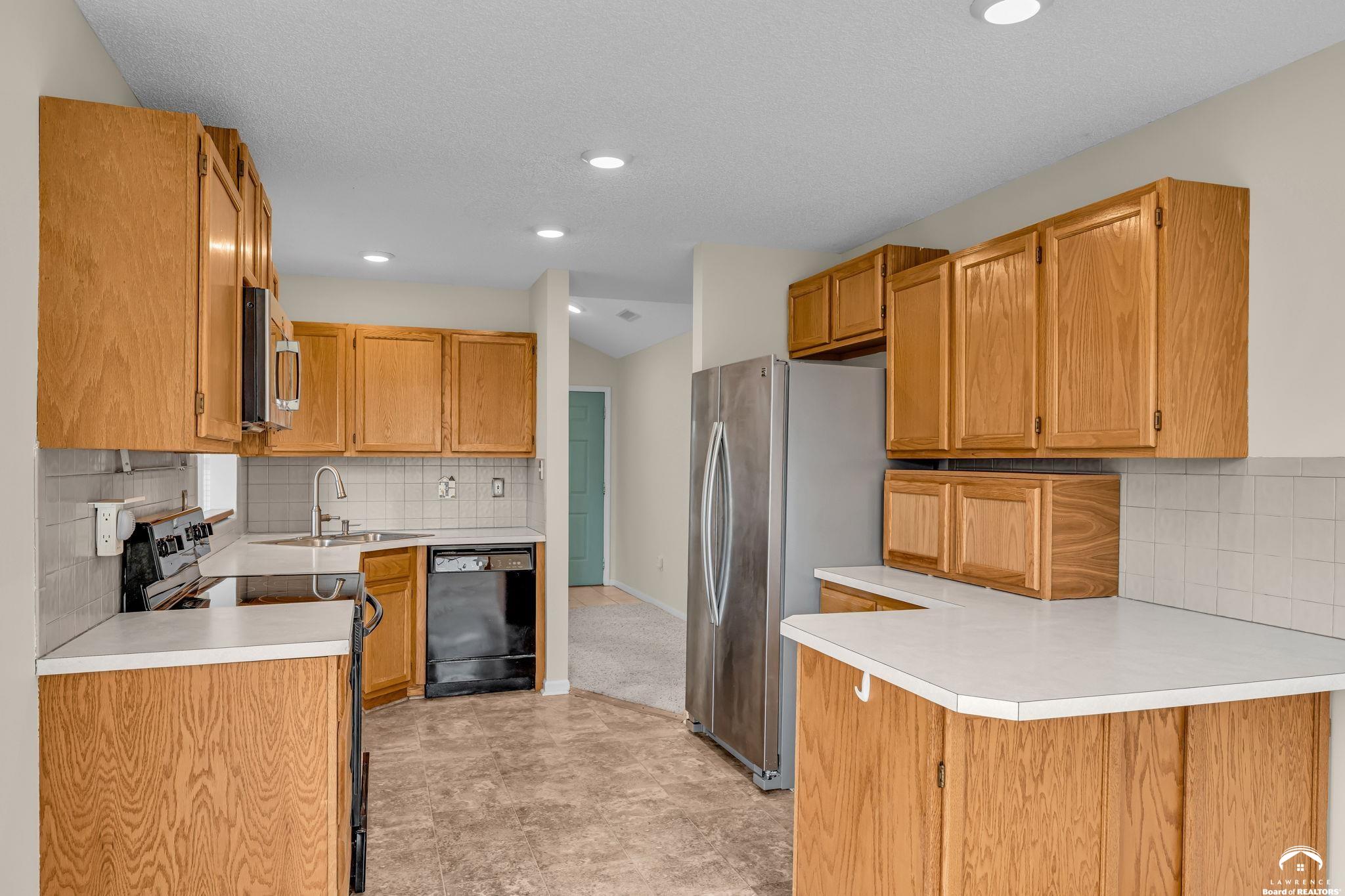 4840 Tempe Street Lawrence, KS 66047 - Photo 19 of 40