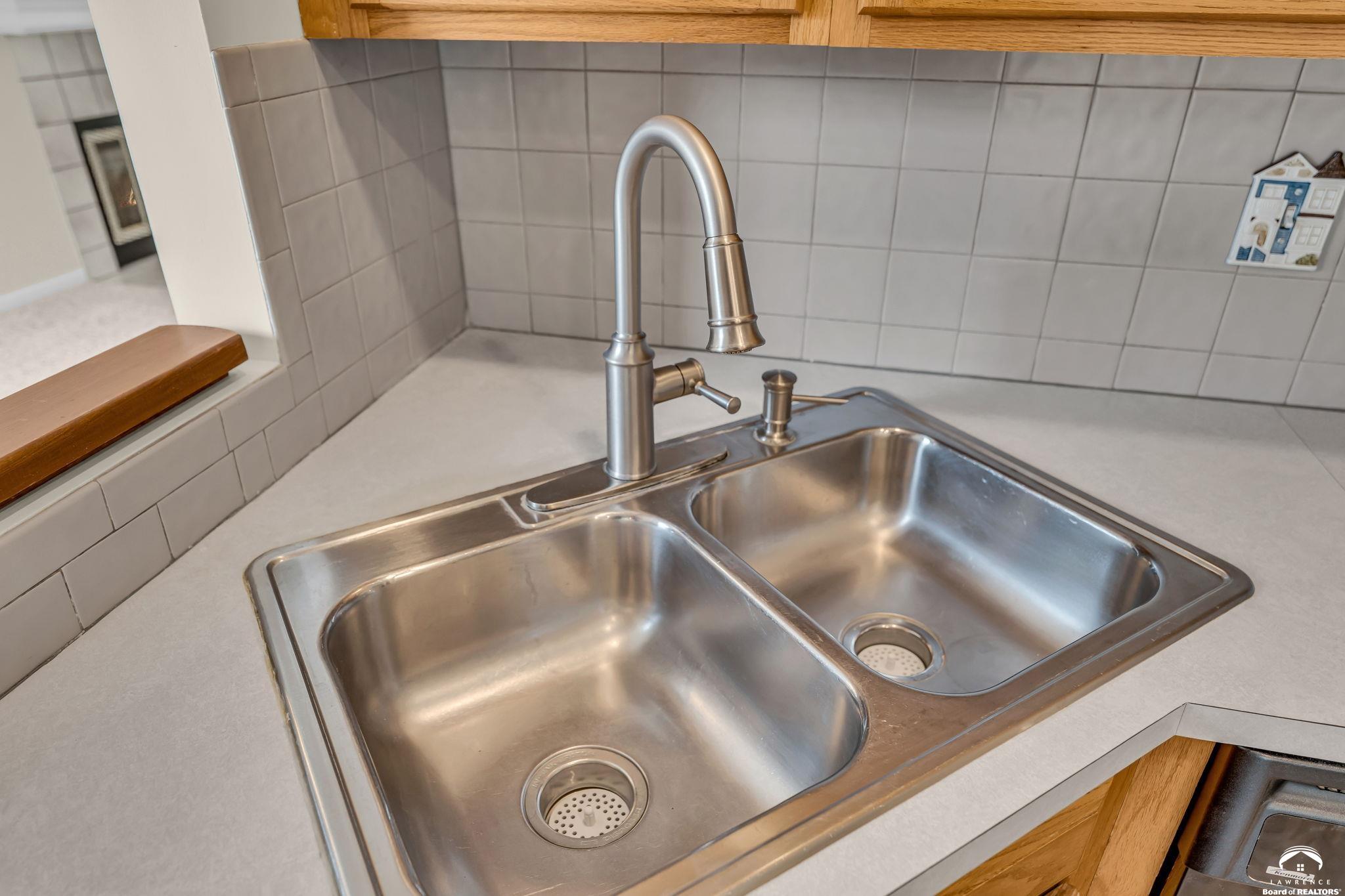 4840 Tempe Street Lawrence, KS 66047 - Photo 21 of 40