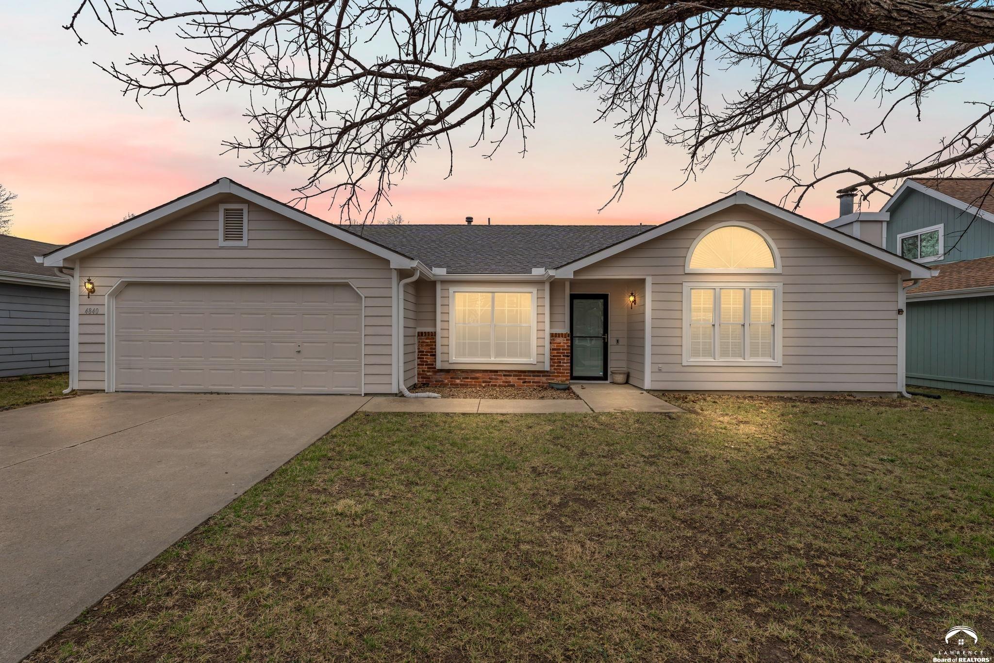 4840 Tempe Street Lawrence, KS 66047 - Photo 3 of 40