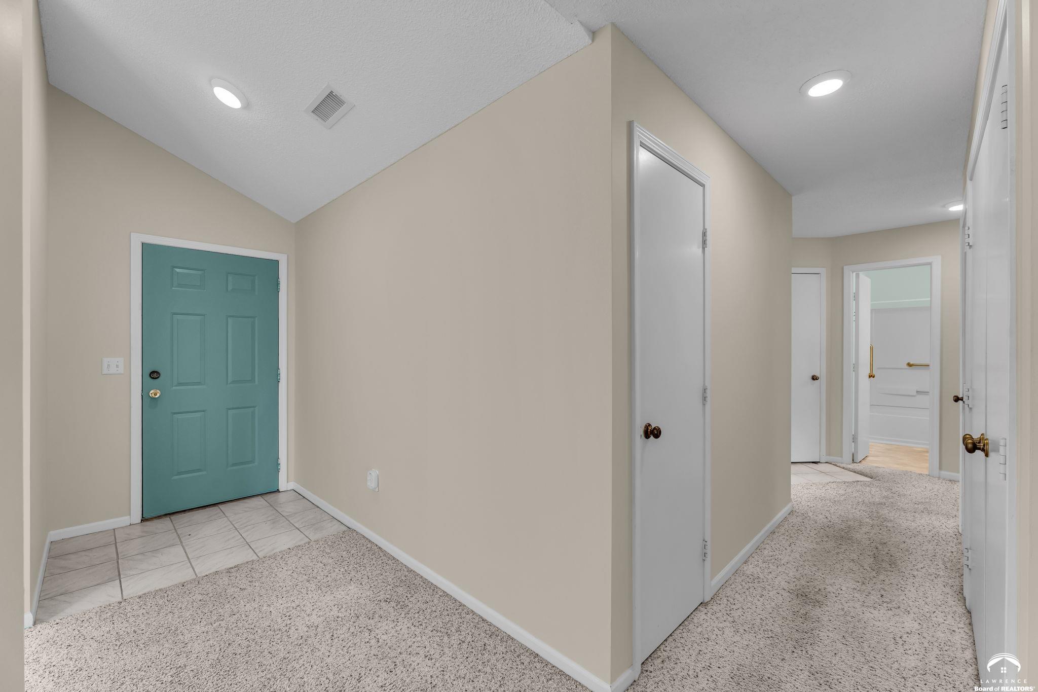 4840 Tempe Street Lawrence, KS 66047 - Photo 6 of 40