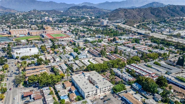 $475,000 | 1422 Rock Glen Avenue, Unit 214, Glendale, CA 91205