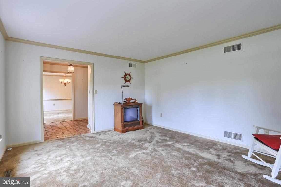 326 Little Creek Road Lancaster, PA 17601 - Photo 12 of 31