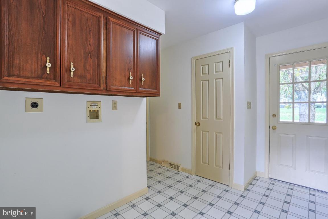 326 Little Creek Road Lancaster, PA 17601 - Photo 16 of 31
