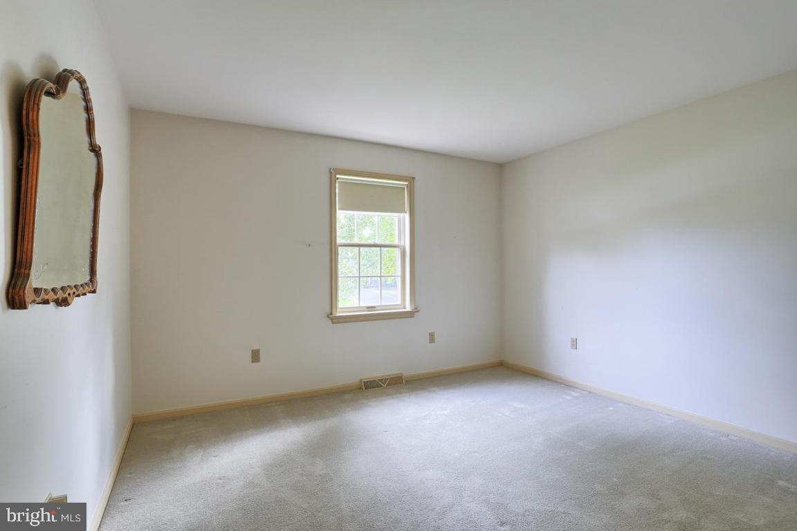 326 Little Creek Road Lancaster, PA 17601 - Photo 18 of 31