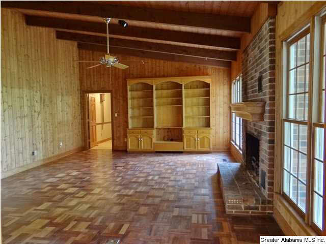1079 Crest Road Leeds, AL 35094 - Photo 15 of 32