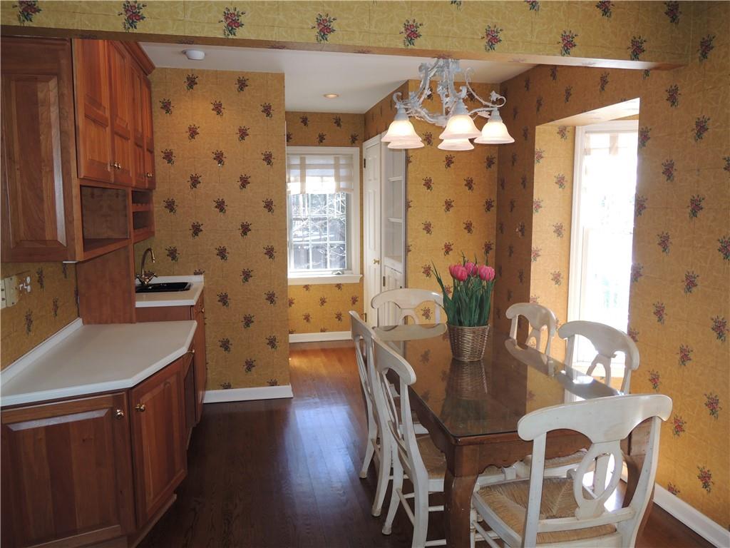 675 Valleyview Road Pittsburgh, PA 15243 - Photo 7 of 16 Gallery Image 7