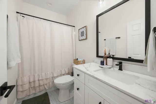 $240,000 | 810 South Audubon Pl Avenue, Gonzales, LA 70737