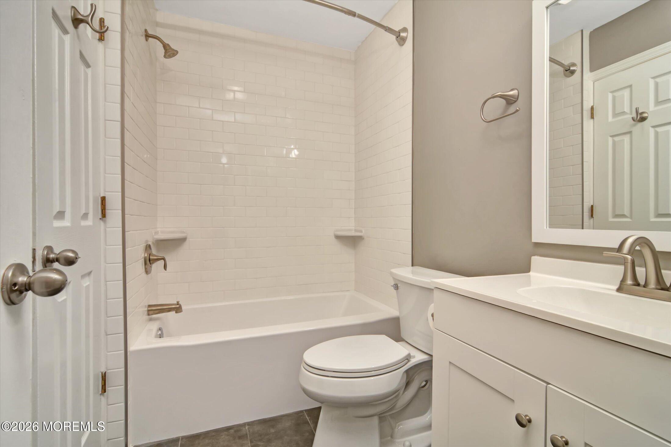 44 Marion Street, Unit 9 Red Bank, NJ 07701 - Photo 21 of 28 21-Bathroom