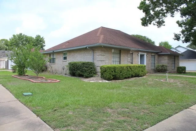 $299,900 | 9222 Chesney Downs Drive, Houston, TX 77083