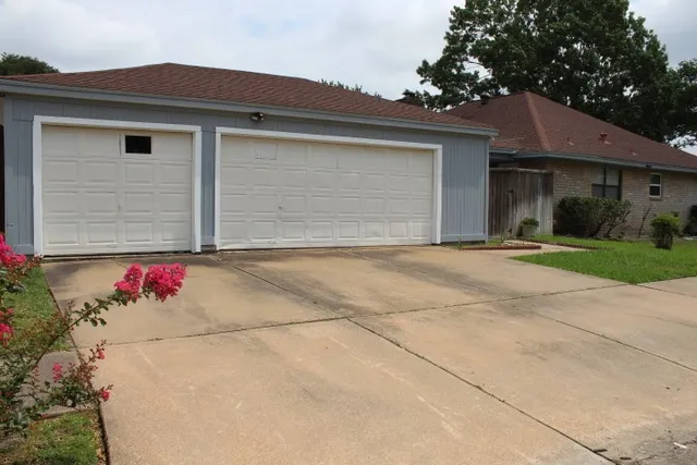 $299,900 | 9222 Chesney Downs Drive, Houston, TX 77083