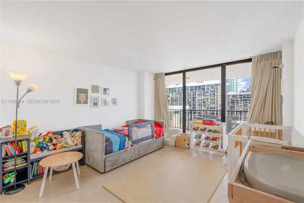 $5,000 | 1925 Brickell Avenue, Unit D2006, Miami, FL 33129