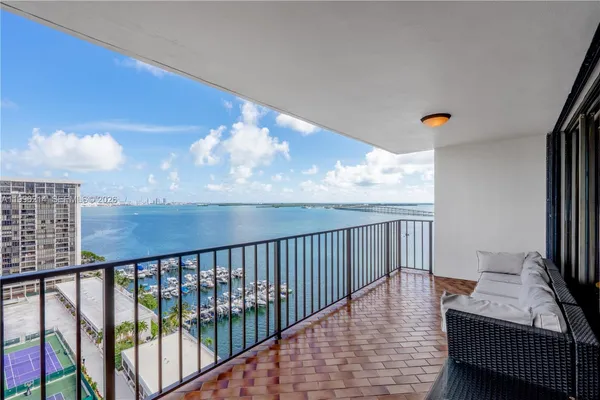 $5,000 | 1925 Brickell Avenue, Unit D2006, Miami, FL 33129