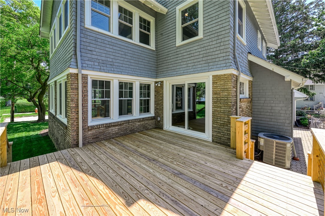 17728 Windward Road Cleveland, OH 44119 - Photo 29 of 32 View of wooden deck