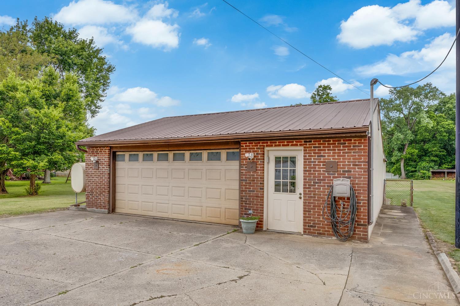 10495 Pottinger Road Cincinnati, OH 45251 - Photo 7 of 63