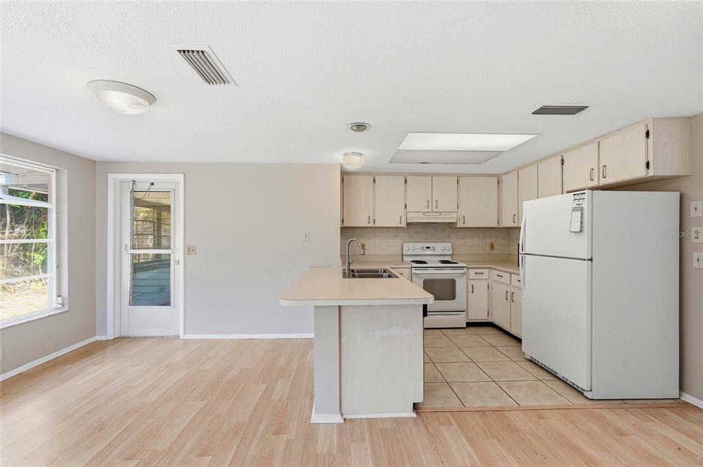 875 Ponderosa Road Venice, FL 34293 - Photo 14 of 51