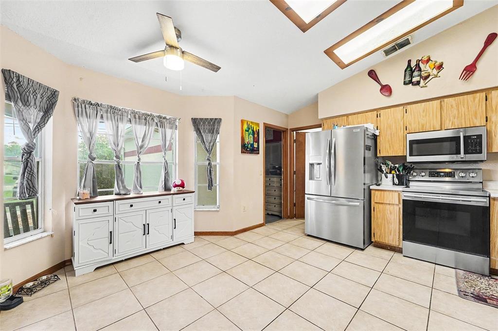 11363 Norvell Road Spring Hill, FL 34608 - Photo 8 of 30