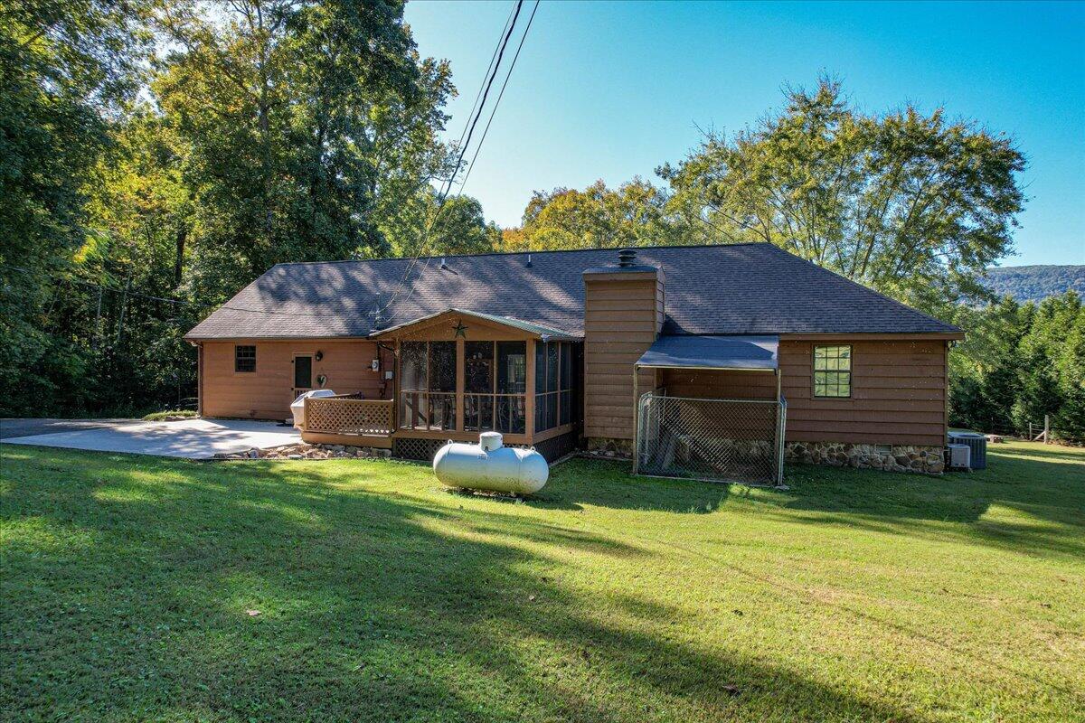 5651 Mullins Cove Road Whitwell, TN 37397 - Photo 34 of 48 34-5651 Mullins Cove Rd-34
