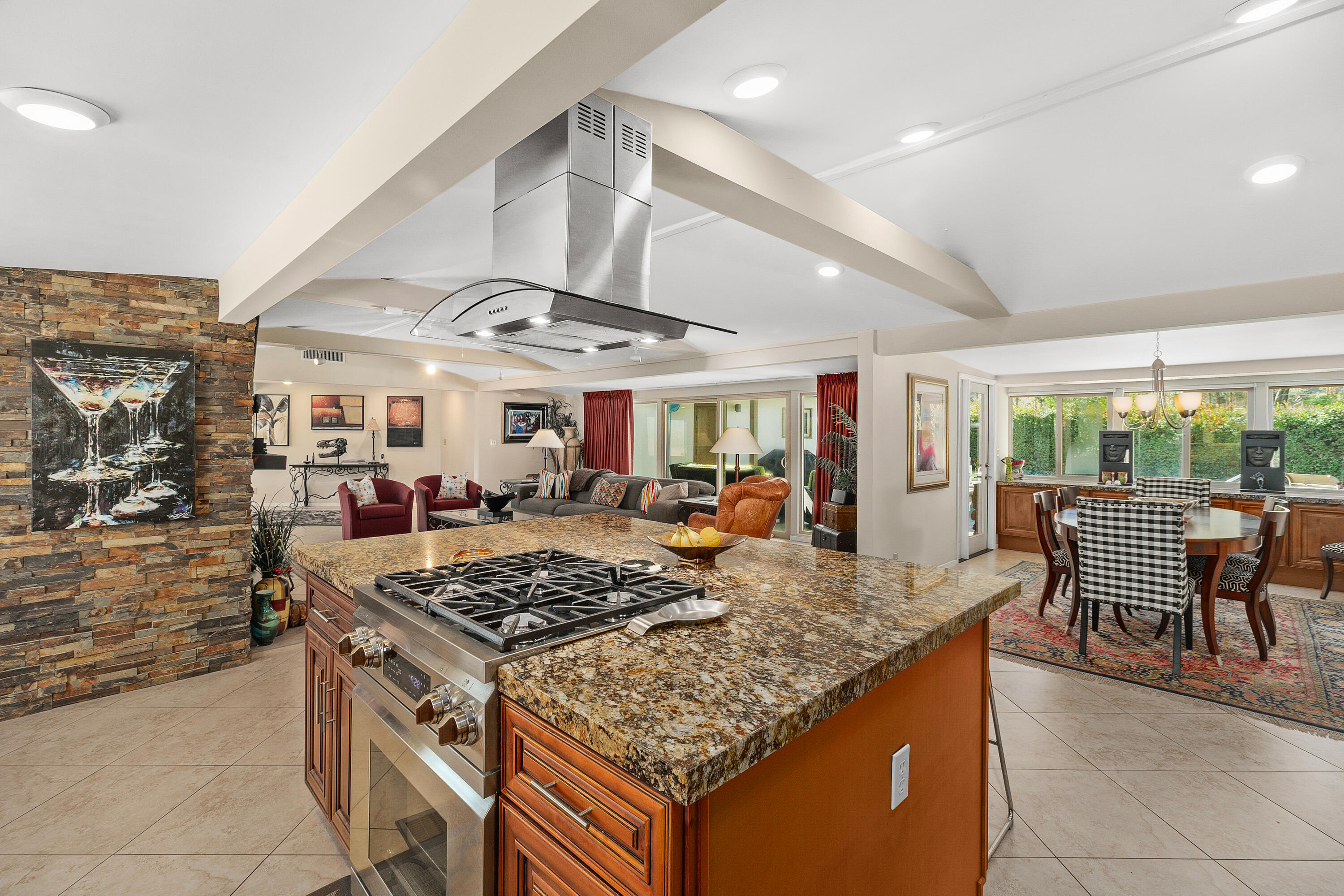 70801 Fairway Drive Rancho Mirage, CA 92270 - Photo 21 of 48 a large kitchen with a table and chairs