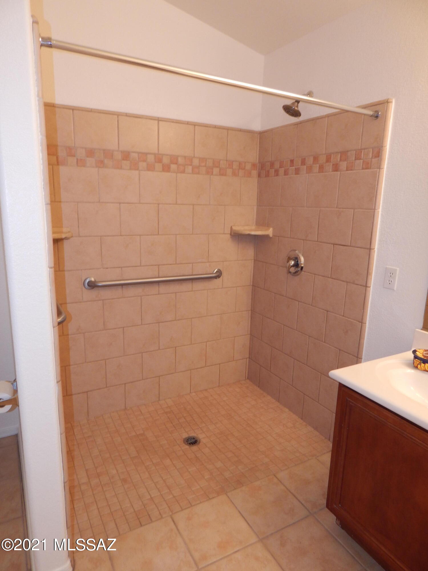 2340 West Golden Hills Road Tucson, AZ 85745 - Photo 29 of 45