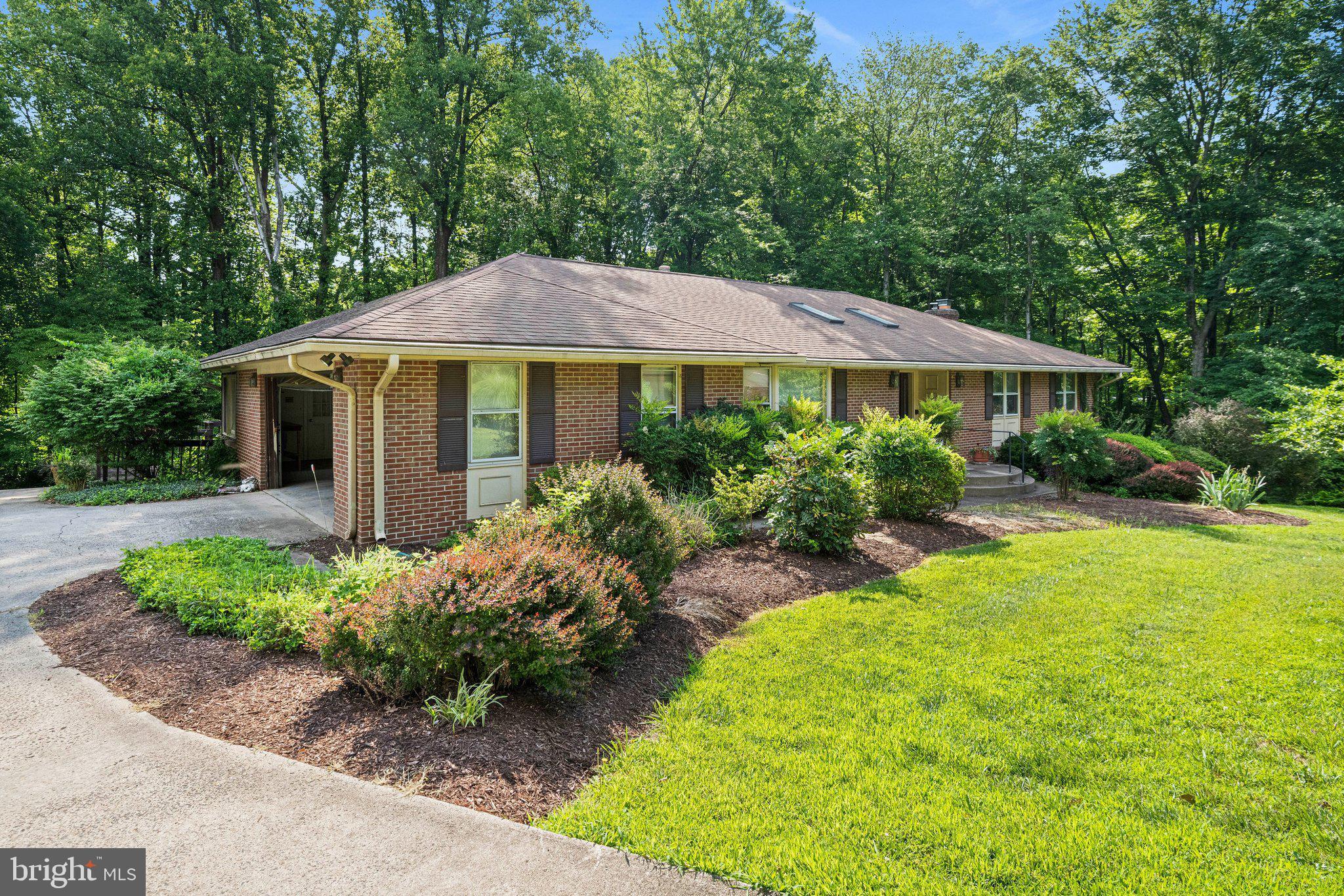 12104 Vale Road Oakton, VA 22124 - Photo 10 of 15