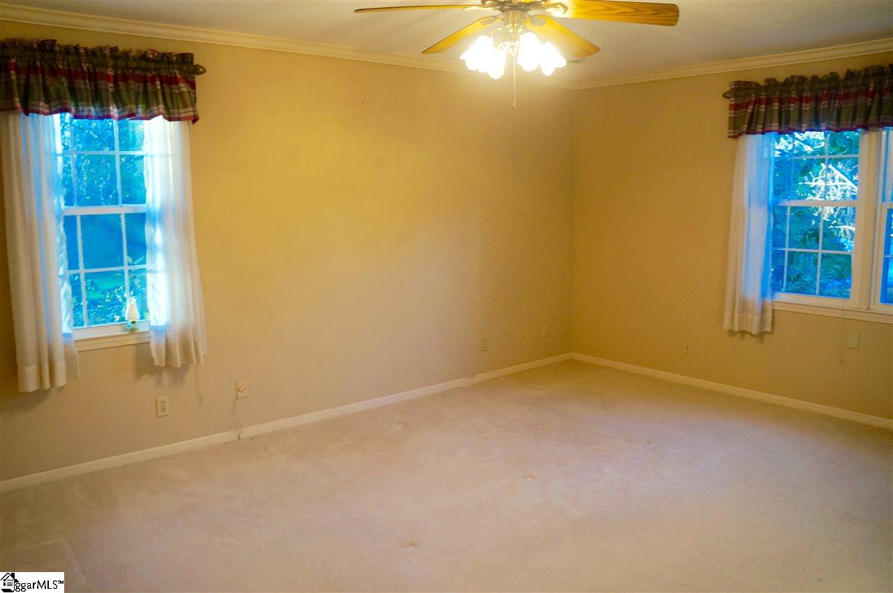 432 Piney Grove Road Greenville, SC 29607 - Photo 16 of 34 Large master BR waiting for that personal touch