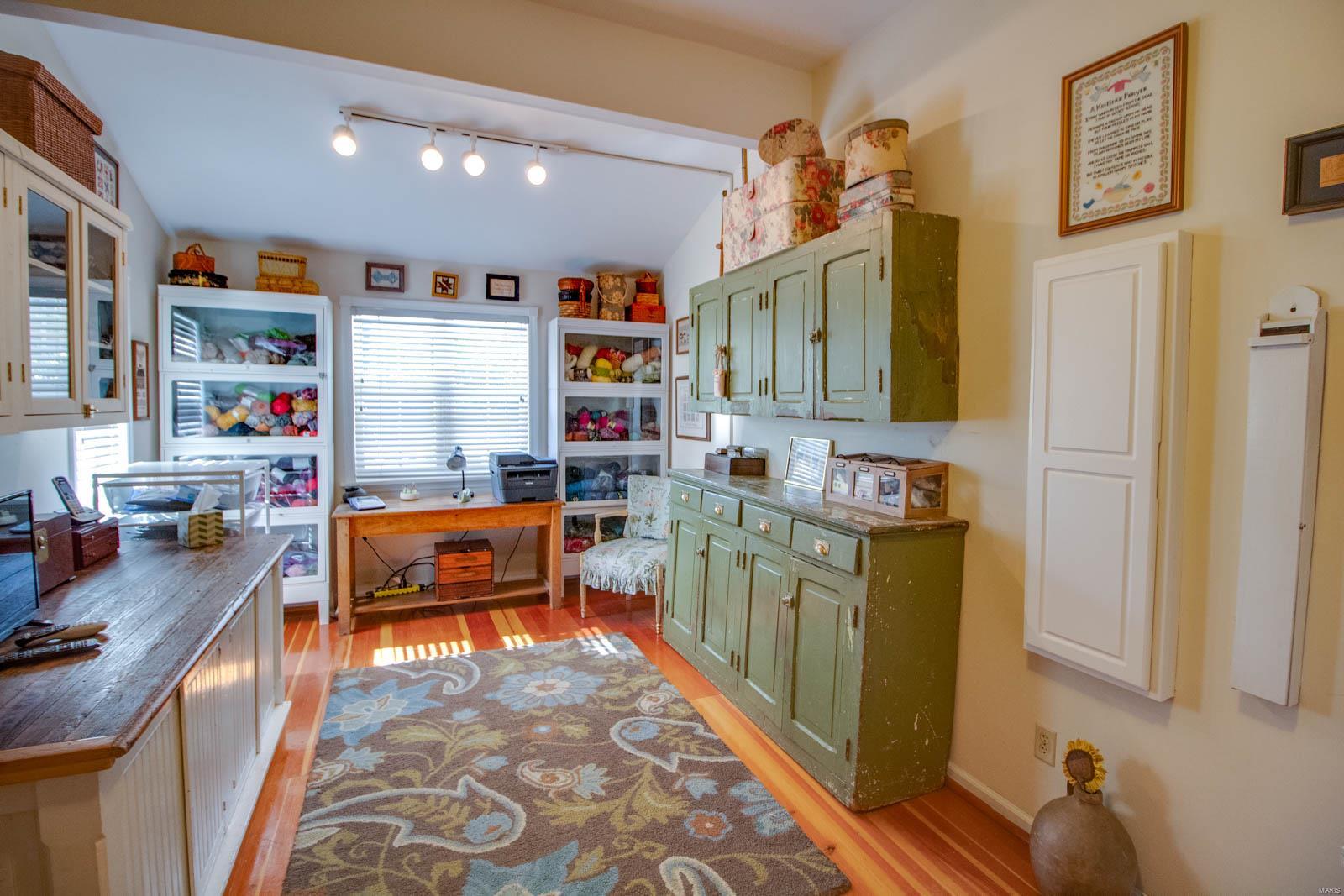 611 Division Street Alton, IL 62002 - Photo 11 of 59 Gallery Image 11
