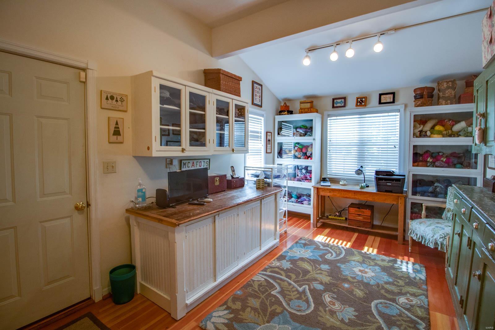 611 Division Street Alton, IL 62002 - Photo 12 of 59 Gallery Image 12