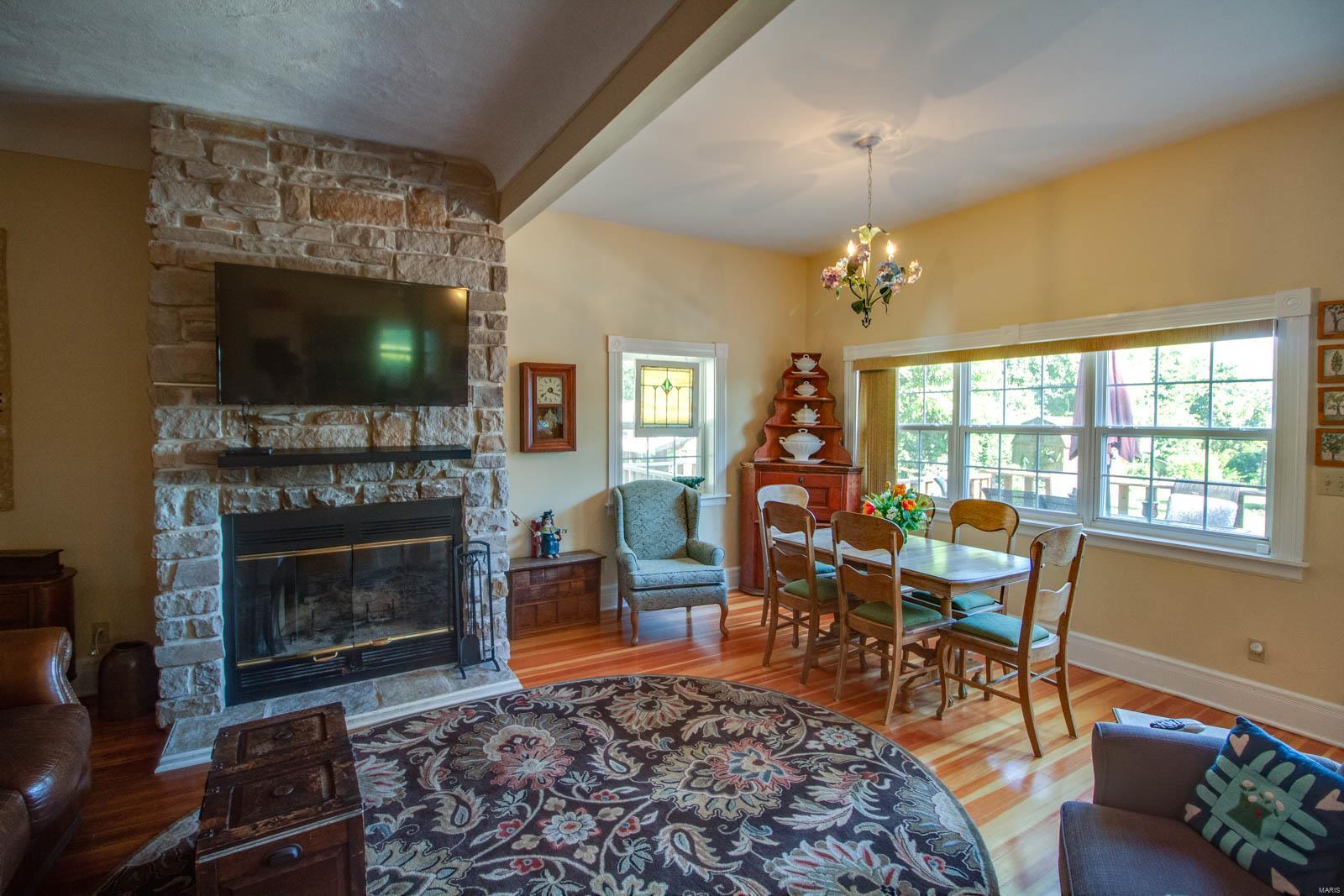 611 Division Street Alton, IL 62002 - Photo 21 of 59 Gallery Image 21