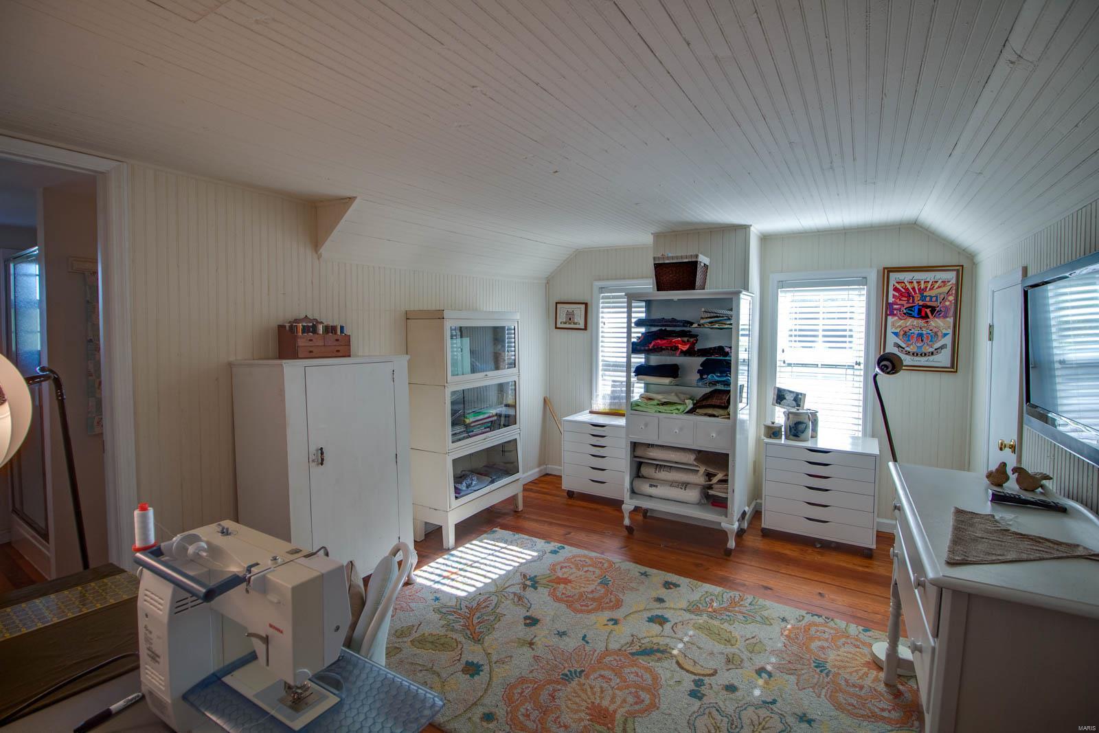611 Division Street Alton, IL 62002 - Photo 25 of 59 Gallery Image 25